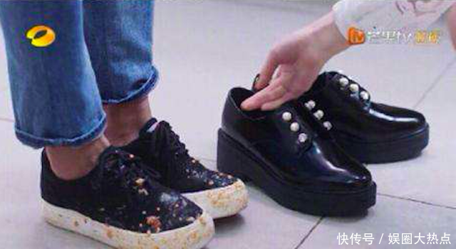 赵丽颖疑似回应“怀孕”风波，但网友的关注点却在她的鞋上，尴尬