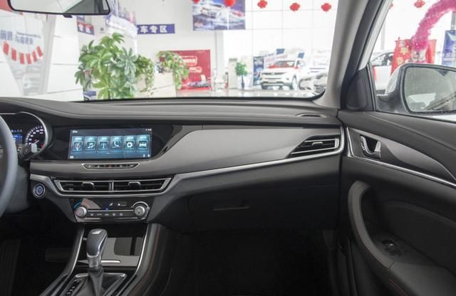  「汽车」入门家轿也不怠慢，长安给逸动配1.4T，8.99万起相当亲民