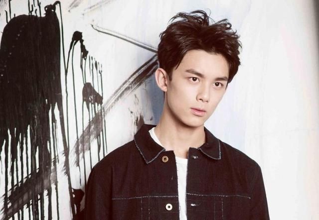 我是大侦探吴磊宣传片曝光 解读化学方程式表