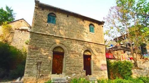 飞跃雪野！济南有个充满神奇传说的古村落 还位于悬崖峭壁之上！