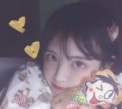 「剪刘海」这“3种脸型”的妹子,最好别尝试“刘海”,被叫“土妞”可别哭