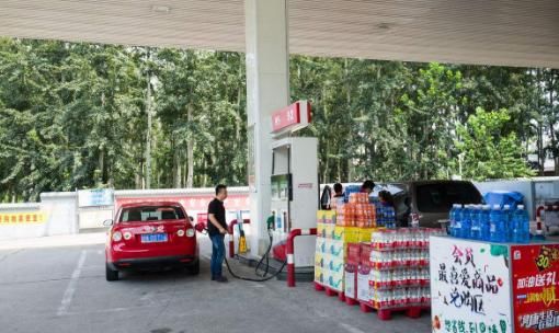 这4个关于汽油的谣言困扰国人起码十年，现在一经分析，想来可笑