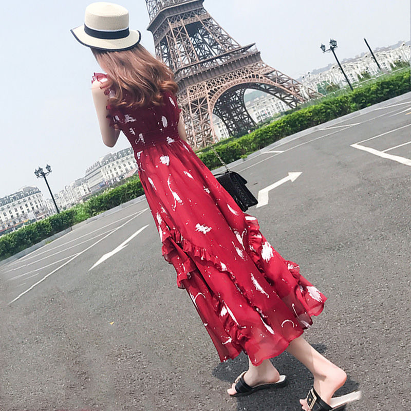 原来沙滩裙很迷人，扔掉比基尼吧，回头率不是一般的高