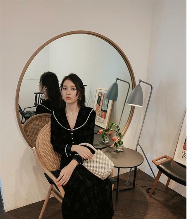  「女人」这个秋天，穿上专属70后女人的“秋裙”！小肚子不见了，好美呢