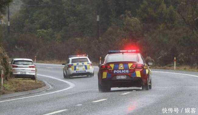 新西兰旅游大巴侧翻致中国游客5死多伤,网友回复:有钱还是国内