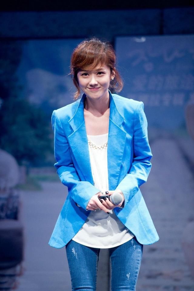 张娜拉说错话被封杀,再次出镜,撞脸赵丽颖!