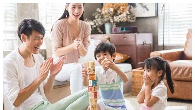  『沉迷』孩子沉迷游戏危害如此大？教你三招，让孩子摆脱游戏的“奴役”！