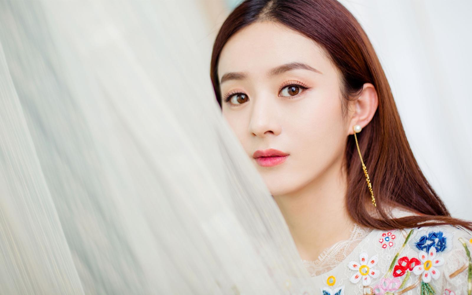 盘点娱乐圈情商低的女明星,蒋欣赵丽颖上榜,最