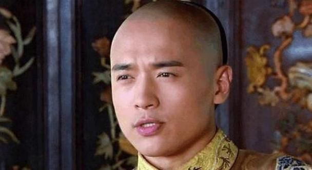  殊不知■顺治两度废除皇后之位等她，殊不知是弟弟的女人，孝庄觉得不妥