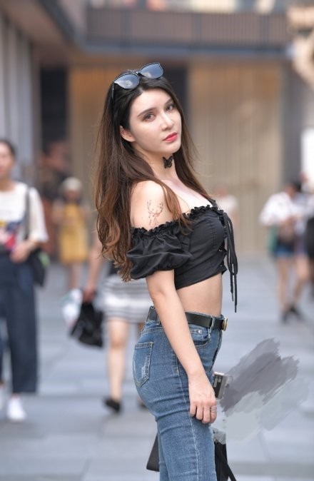 【设计】黑色网纹高跟鞋, 最能彰显出成熟女性的性感魅力