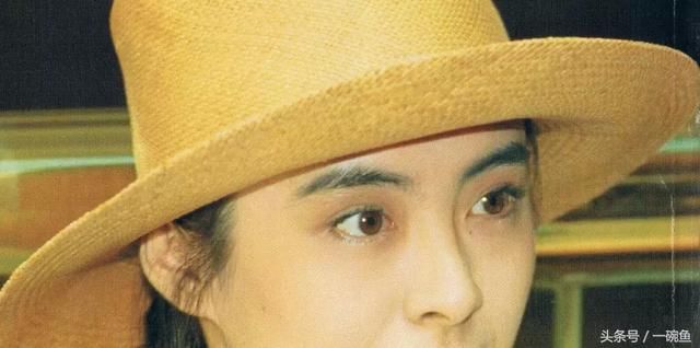 王祖贤从不修眉，邱淑贞最爱大红唇……被火爆抖音复古港风妆惊艳