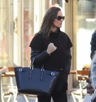 时装精们都不甘心撞包，她们把目光瞄准了这些小众却有格调的宝贝