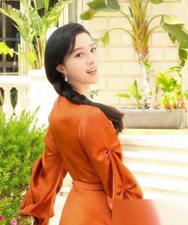 跟明星学扎独辫发型，大辫子够味儿！