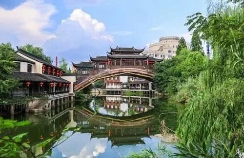 我国最成功的“人造景区”,年接待超过千万人,门票580也能接受【2020热门旅游景点】