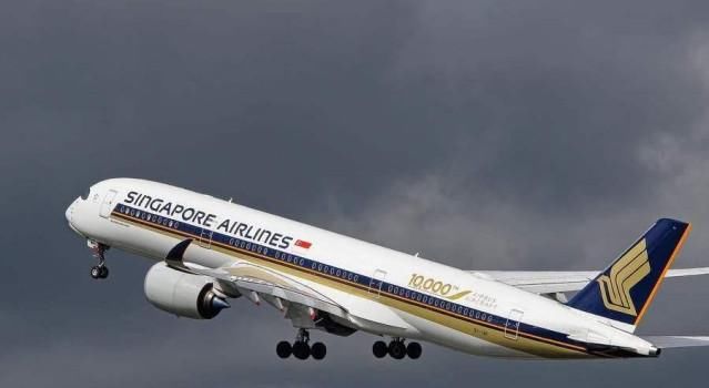 世界上一趟漫长的航班, 飞一趟需19个小时, 每张机票至少一万起步