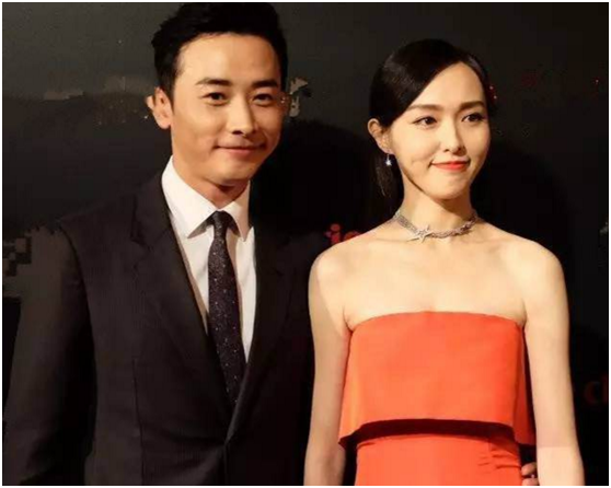 面对7年不婚传闻，唐嫣罗晋合体以四字回应，而邱泽微博却炸了？