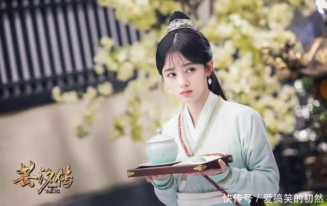  『许佳琪』青春有你2连续2年第7的她，能不能让“回锅肉”真香成功
