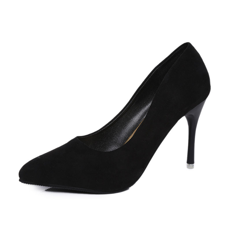 42岁老婆穿上这样的高跟鞋，真的很美，比22的女销售都不差