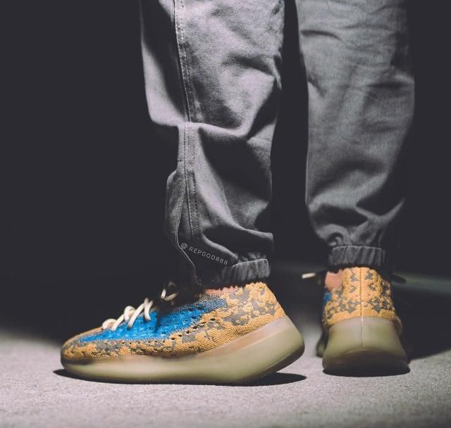  [发售]全新满天星 Yeezy 380 上脚照来了！颜值一言难尽...