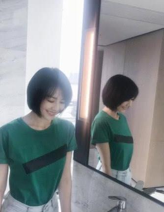 38岁女神高圆圆剪短发，清新减龄不俗气，网友：明明只有23岁