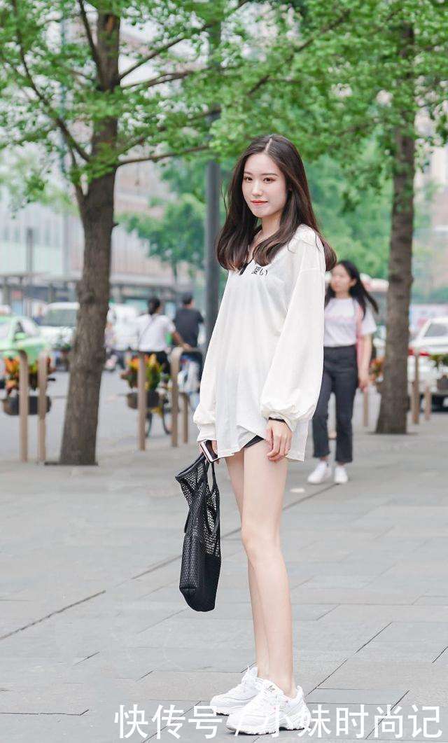  [身影]街拍美女青春靓丽的身影是这个春天最美的风景