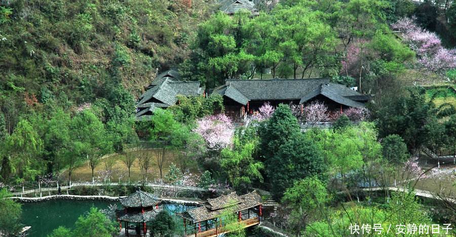  『川东』川东曾经一个专区，下辖3县，仅存在2年多，如今是重庆的县