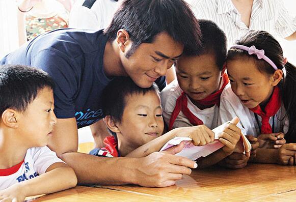 卓伟再次盯上古天乐，爆料的内容让网友们深思，表示：支持卓伟！