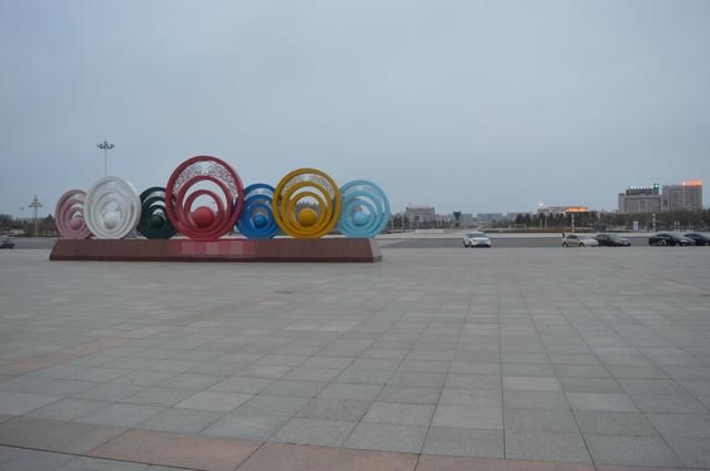  乌兰@康巴什第三天：我到了蒙古象棋广场和乌兰木伦河畔