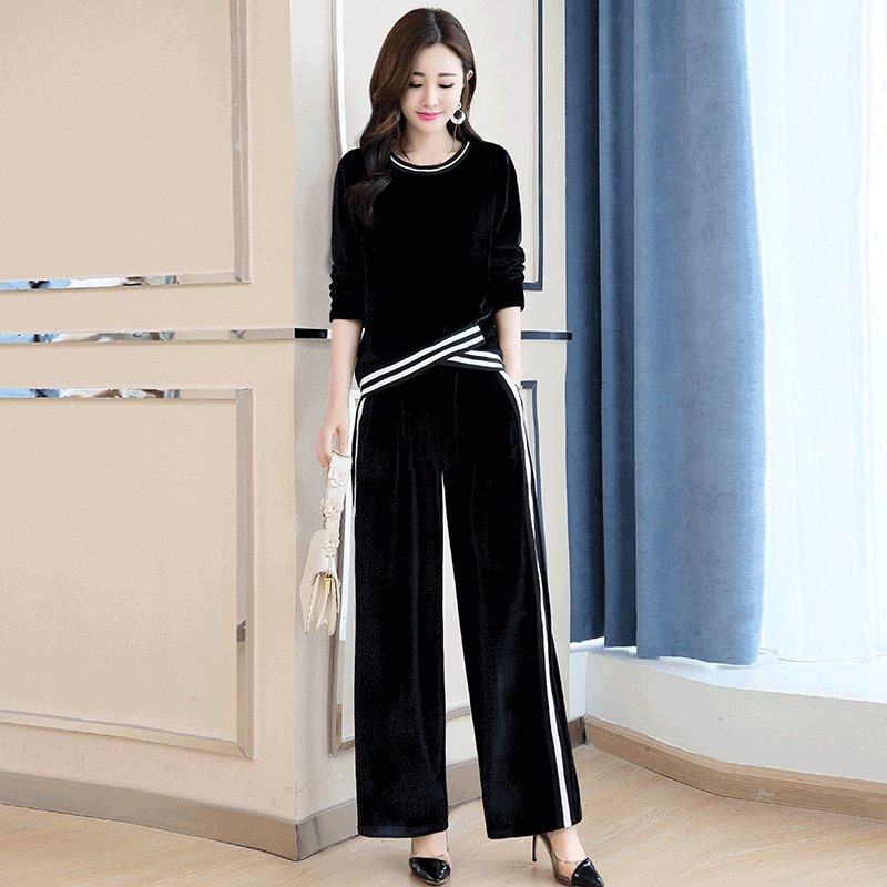 是跟短裤说拜拜时候了,今秋流行这种秋装,45岁妈妈穿上美爆了