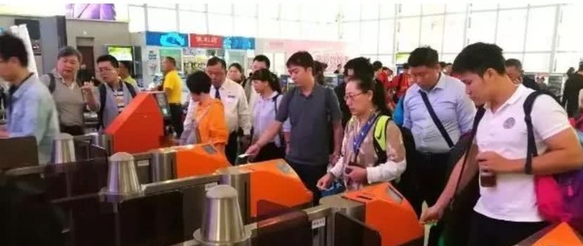 铁道部正式宣布，谁也不会料到来得如此快