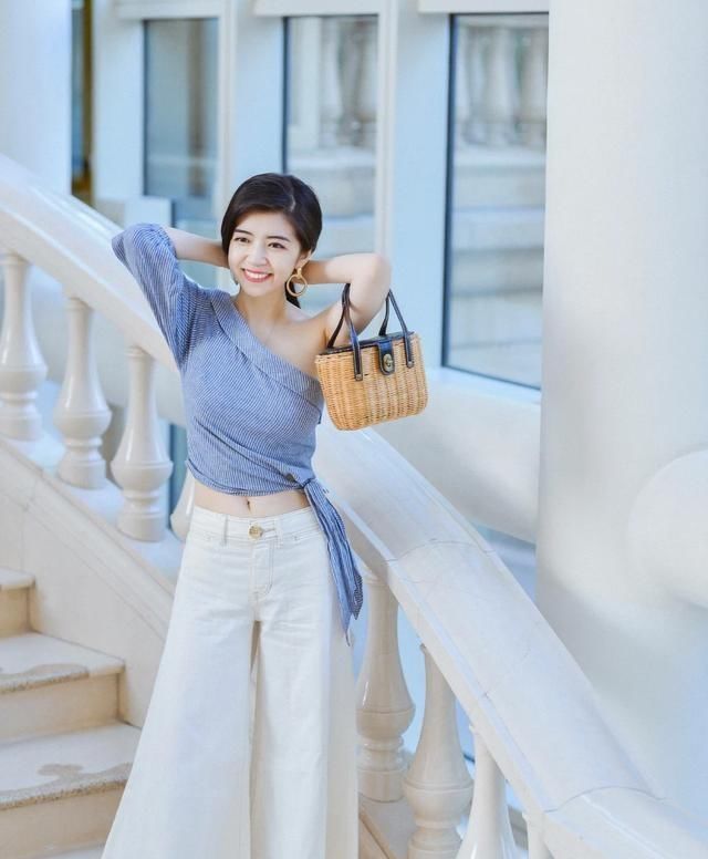饱和度■还在为皮肤不够白而烦恼吗?一招助你拥有白皙好肌肤