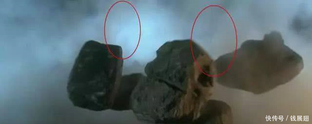 让人很无奈的影视穿帮,古代大妈戴手表,孕妇的