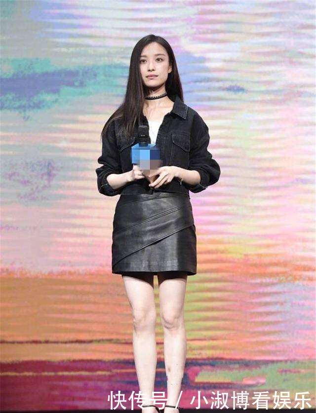  『试一下』今年流行一种穿法：短外套+裙子，优雅甜美，小个子也能穿！