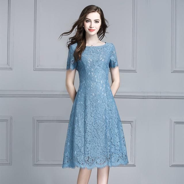 美不过女人，媚不过蕾丝!老婆蕾丝裙+高跟鞋，美的我都快窒息了