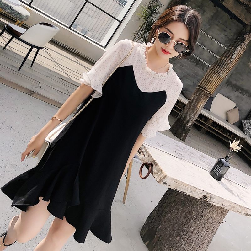 从不穿裙子的姐姐,穿上小黑裙,一家人都被惊艳到了