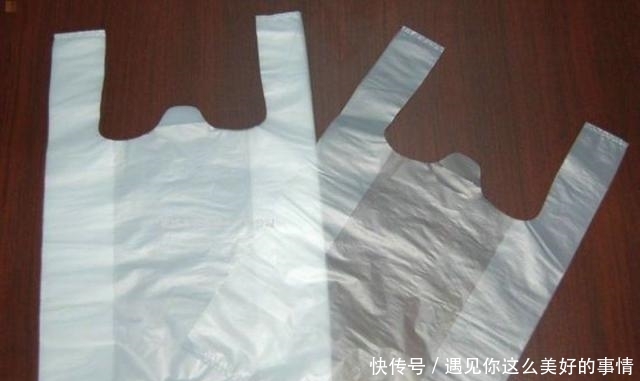  『钢镚』进入夏季，有人往窗边放塑料袋，你知道为何吗