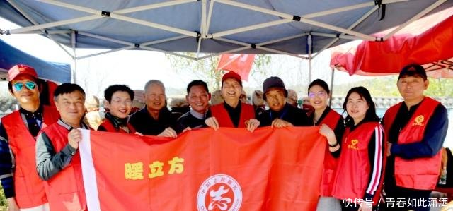 湖北宜都奇石宝贝现茶乡，这3类石吃香，雕刻黄金玛瑙升值10倍