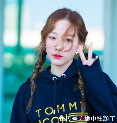 金泰妍真会玩，卫衣剪掉一半凹造型，网友直筒裤内的腿有多粗啊