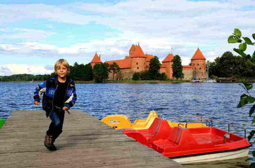 史上最“憋屈”的国家，明明很发达，但游客却少的可怜