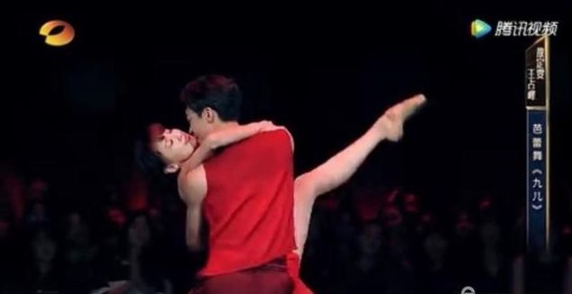 舞蹈风暴总决赛敖定雯