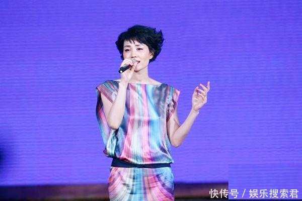 他曾是很火的歌唱组合成员, 单飞后发展更好, 如