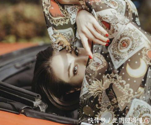 木子洋，王俊凯，迪丽热巴，王一博等齐穿杜嘉班纳，谁更胜一筹