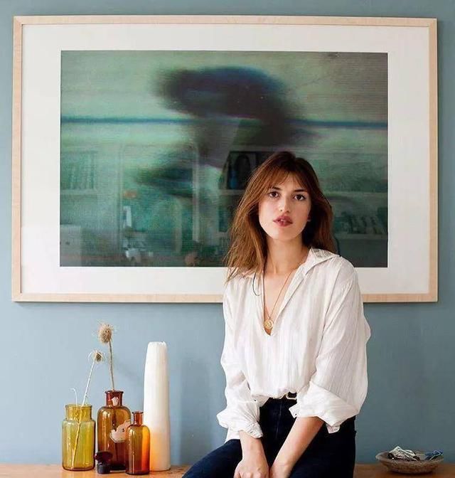  ?仔裤look：建议看看这几款春夏季女装,不俗不媚,女人味尽显,适合70后穿
