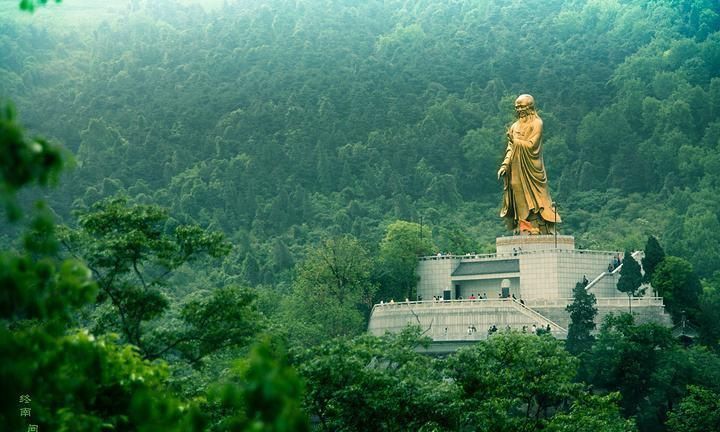 不是中国十大名山，也不是5A级景区，这座山为何能够享誉全世界？