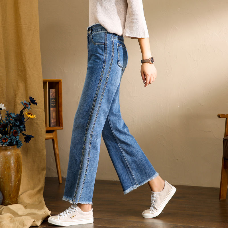 一场秋雨一场寒，短裤该下线啦!这几款牛仔裤谁先上身谁美