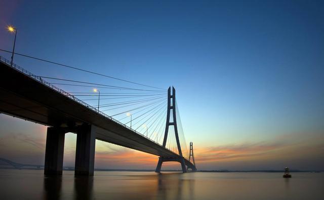 我国这一超级工程，建成后日赚上亿元，造福中国8亿人