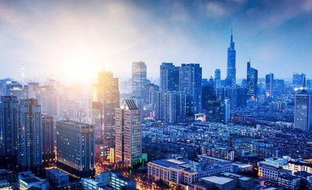 江苏正在悄悄逆袭的城市不是南京和无锡，也不是徐州和扬州！