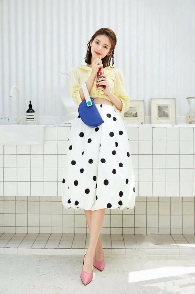 陈瑶长着萝莉脸却有着172的身高,网友:腿长完全不输娜扎!