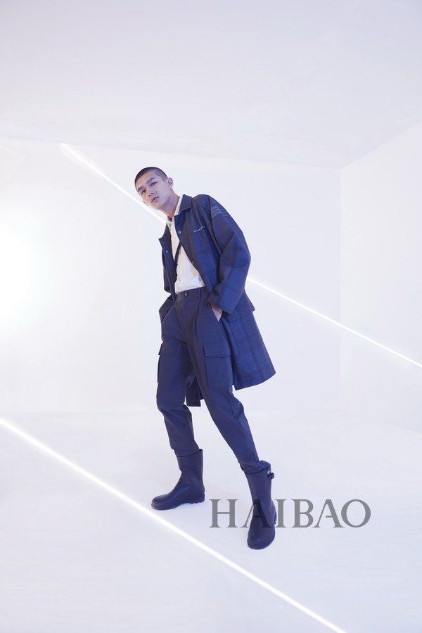 硅基生物2018秋冬系列lookbook:“月之暗面”