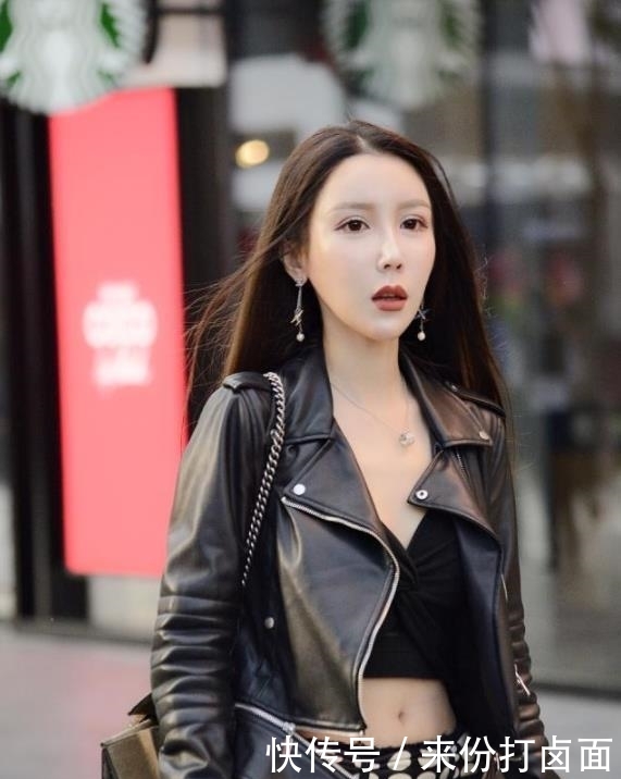  气质@美女街拍：亭亭玉立的小姐姐，穿搭时尚，气质真美！